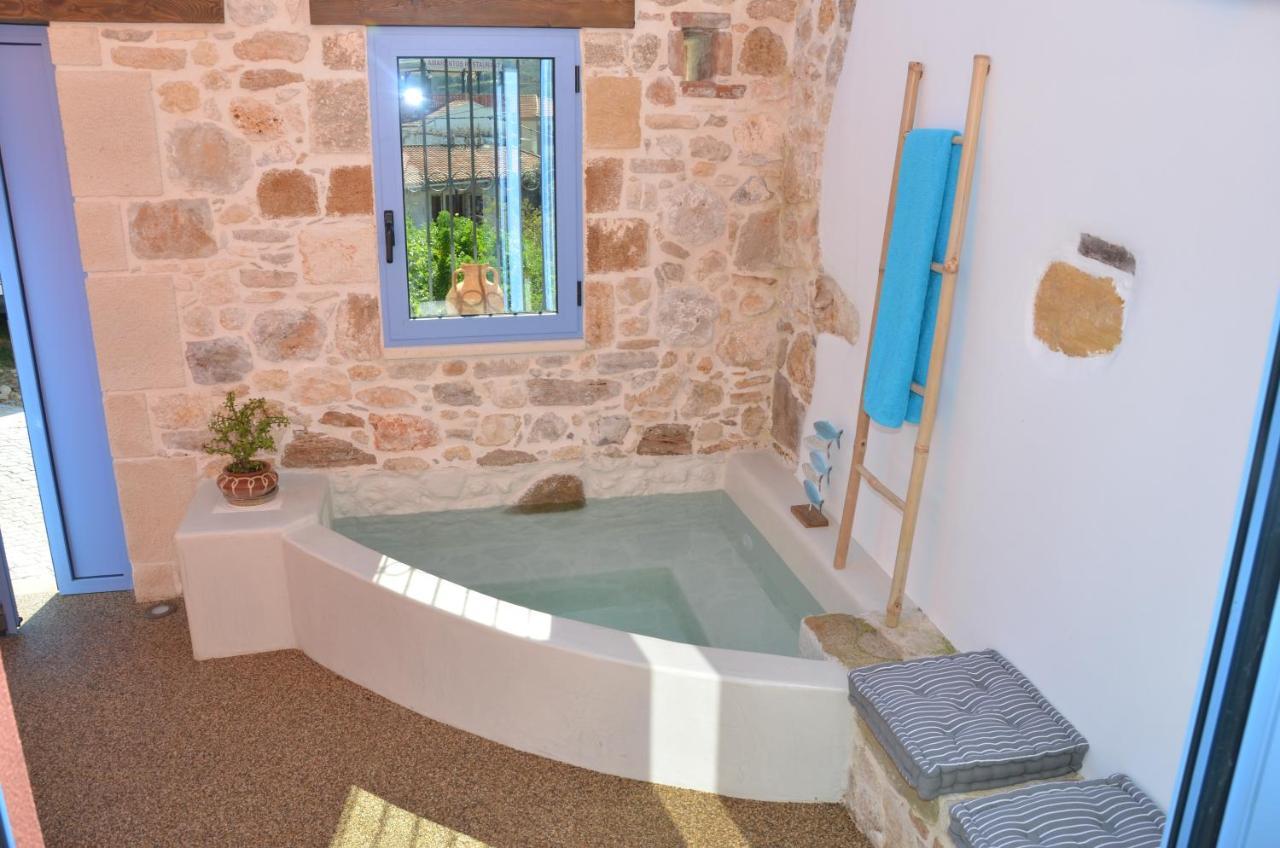 Villa Mouse House With Sea View And Mini Pool à Platanés Extérieur photo