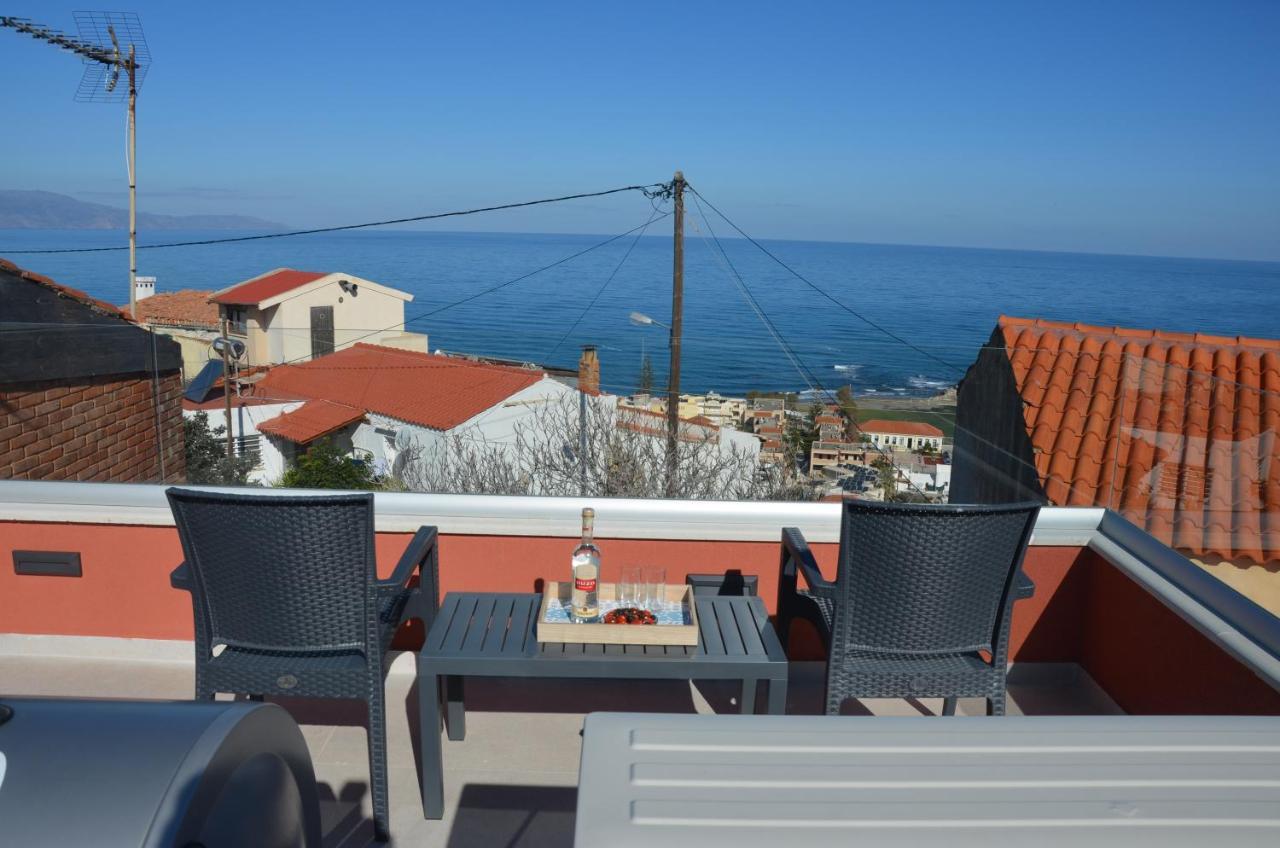 Villa Mouse House With Sea View And Mini Pool à Platanés Extérieur photo